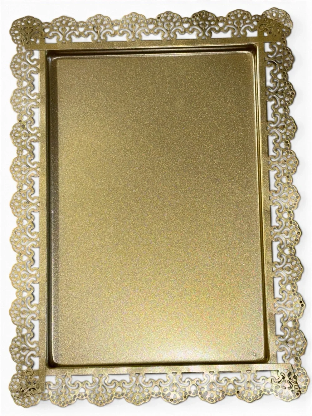FEEOOWV 2Pcs Rectangle Iron Dessert Serving Tray with Feet